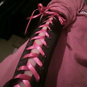 🆕Black Satin W/Purple Satin🎀Lace Up Goth Gloves